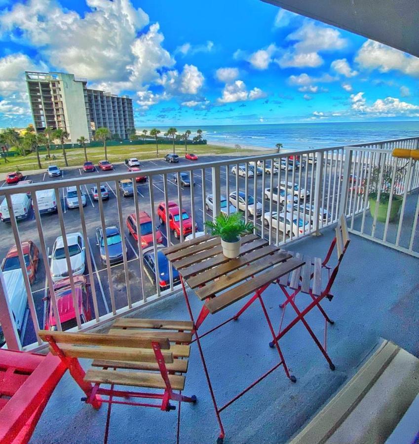 Castaways Resort Studios Daytona Beach Exterior photo