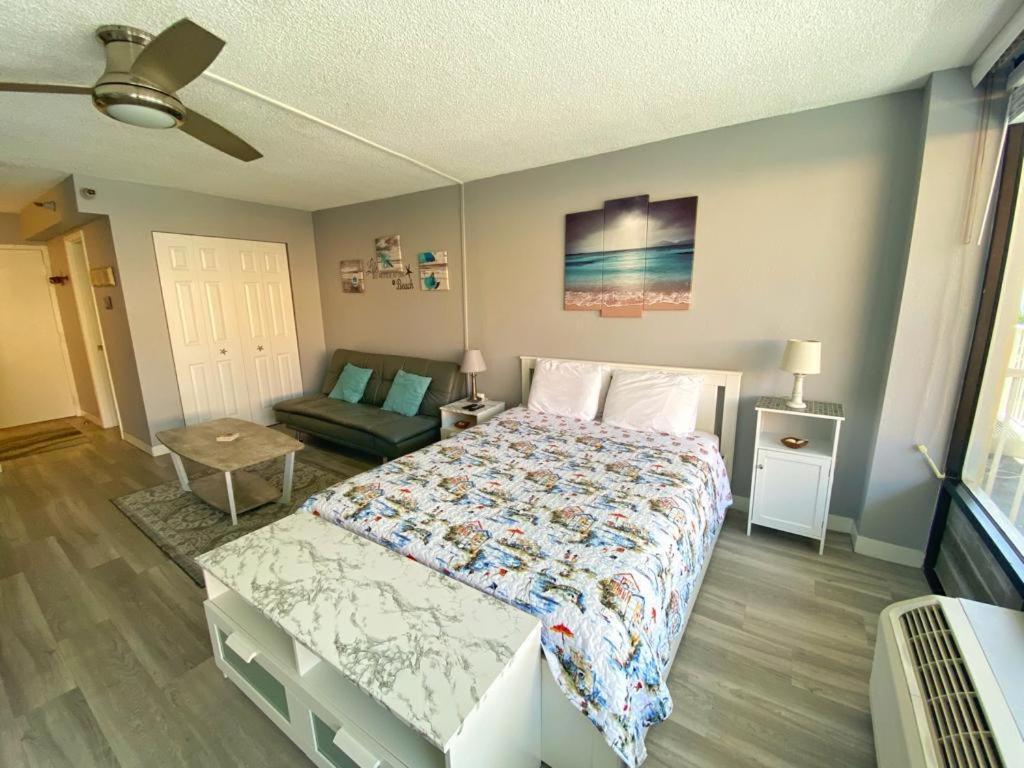 Castaways Resort Studios Daytona Beach Exterior photo